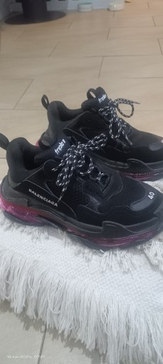 Zdjęcie oferty: Balenciaga triples roz 40