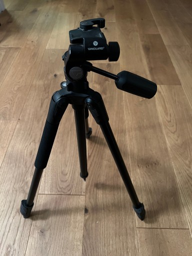 Zdjęcie oferty: Statyw VANGUARD 155cm