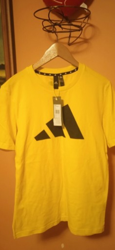 Zdjęcie oferty: Dwa t-shirty Adidas