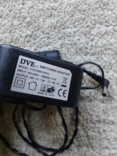 Zdjęcie oferty: Zasilacz DVE DVS-090A15FEU 9V 1.5A