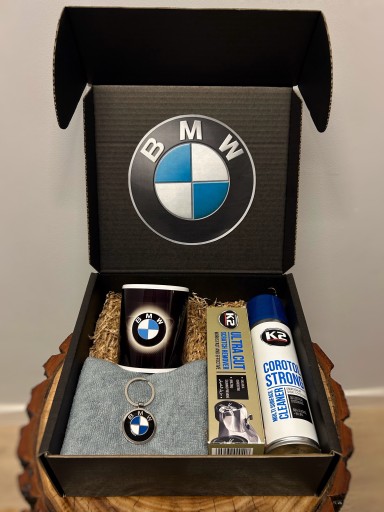 Zdjęcie oferty: Giftbox/ zestaw prezentowy BMW/ brelok kubek BMW