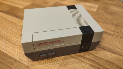 Zdjęcie oferty: NESpi 4 case - obudowa do raspberry 4 RETROPIE