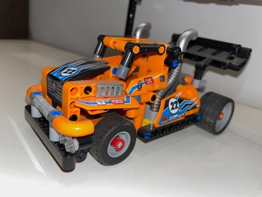 Zdjęcie oferty: Lego 42104 Technic Ciężarówka Wyścigowa