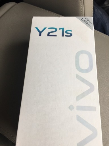 Zdjęcie oferty: Smartfon Vivo Y21s 4GB/128GB - komplet, pudełko.