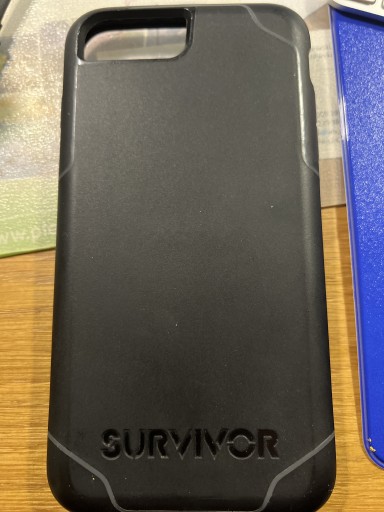 Zdjęcie oferty: Etui survivor do iPhone 8 Plus 