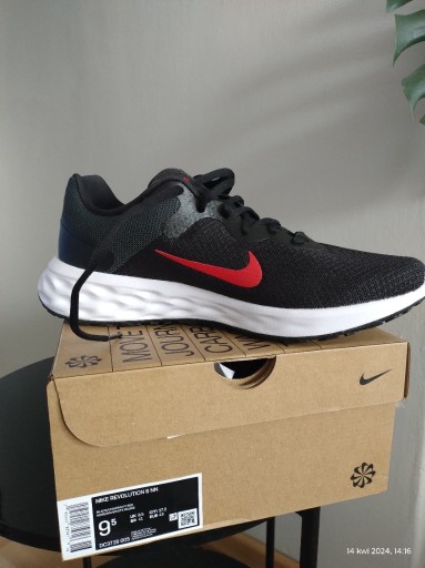 Zdjęcie oferty: BUTY NIKE REVOLUTION 6 NN 