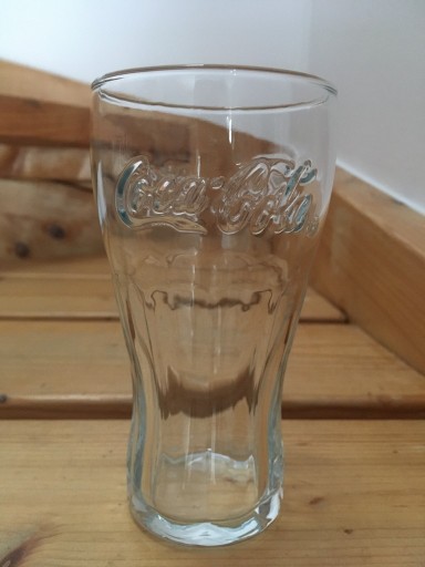 Zdjęcie oferty: Zestaw 43 szklanek Coca-Cola 0.2l