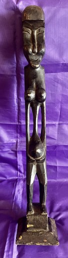 Zdjęcie oferty: Figurka z Afryki kobiety ręcznie wykonana z drewna