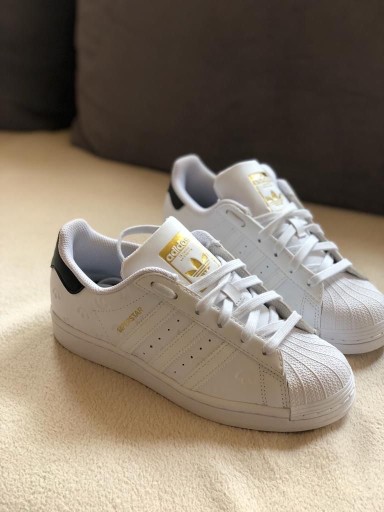 Zdjęcie oferty: Buty Adidas Superstar W