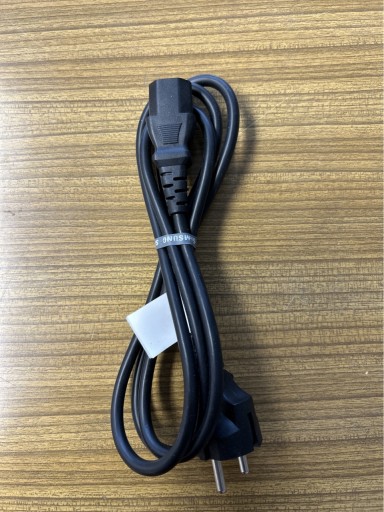 Zdjęcie oferty: Kabel komputerowy 1,8m czarny