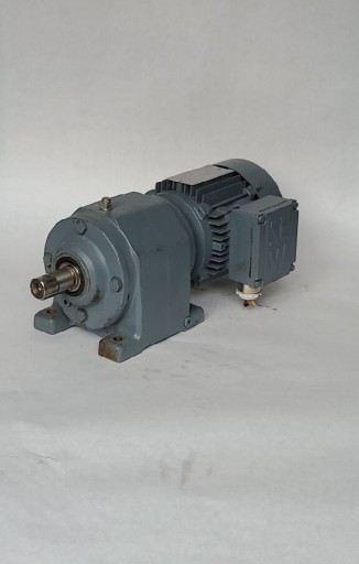Zdjęcie oferty: Motoreduktor SEW R43DT71D4  0,37kw/17 obr/min 