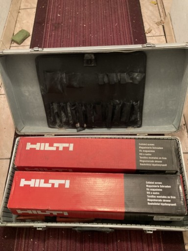 Zdjęcie oferty: Kompletny zestaw wkrętarek taśmowych HILTI