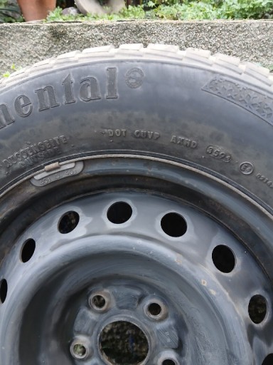 Zdjęcie oferty: Opony zimowe Continental 