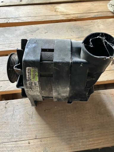 Zdjęcie oferty: Alternator oryginalny od Renault R25