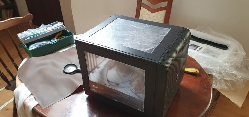 Zdjęcie oferty: Obudowa Thermaltake Core V21USB Cube Case