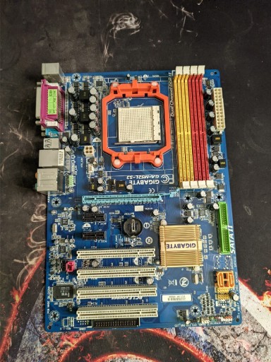 Zdjęcie oferty: Płyta główna Gigabyte GA-M52L-S3 AMD AM2 DDR2