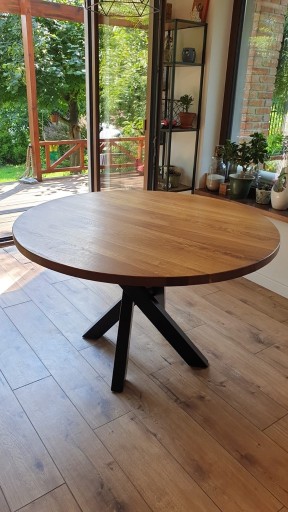 Zdjęcie oferty: Okrągły stół dębowy średnica 125 cm