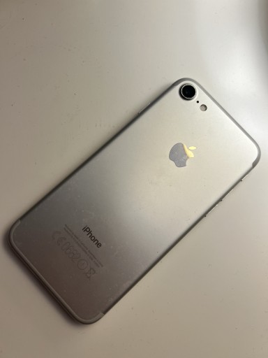 Zdjęcie oferty: iPhone 7 32GB Silver Nowa Bateria case