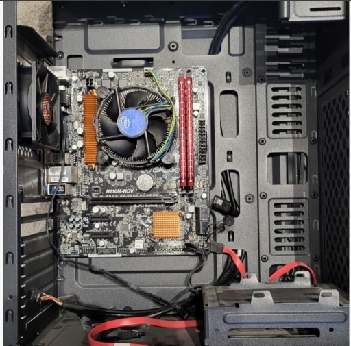 Zdjęcie oferty: Komputer,Pentium G4560,ASRock H110M-HDV,Viper 4