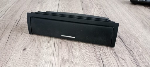 Zdjęcie oferty: Schowek kokpitu Bmw E46