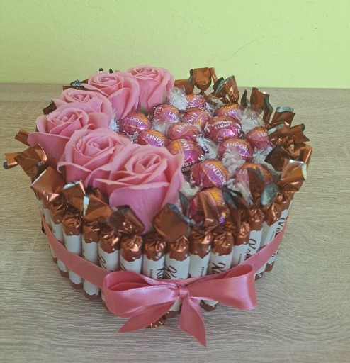 Zdjęcie oferty: Tort ze słodyczy box Dzień Mamy urodziny Imeniny 