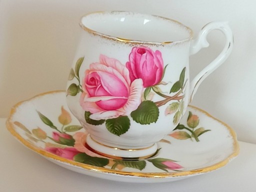 Zdjęcie oferty: **filiżanka Royal Albert Rose 1950+