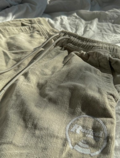 Zdjęcie oferty: Joggery Khaki. ZARA