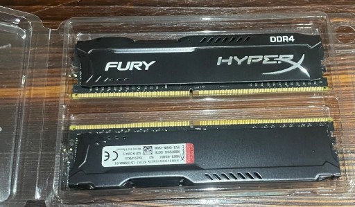 Zdjęcie oferty: Pamieć DDR4 HX421C14FBK2/8