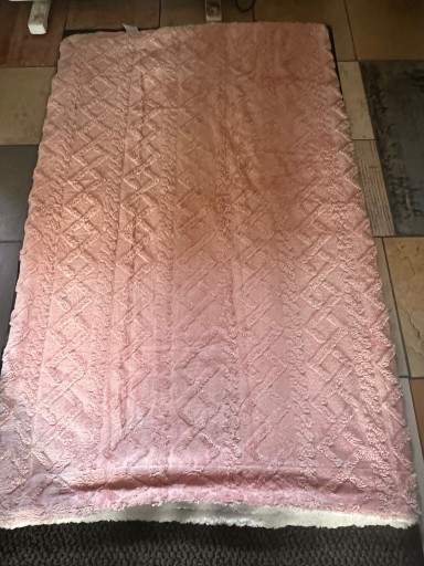 Zdjęcie oferty: Koc dwustronny różowo biały wymiar 130x 160 cm 