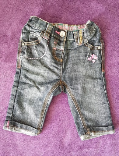 Zdjęcie oferty: Spodnie jeans dziewczynka - NEXT - 3-6M / 62-68 cm