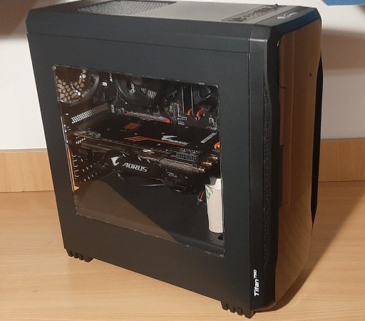 Zdjęcie oferty: Komputer [Ryzen 5 3600X, Aorus gtx 1080 8gb, 16GB]