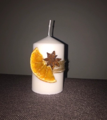 Zdjęcie oferty: Świeczka zdobiona pomarańcza i anyżem 