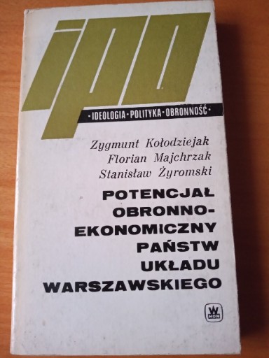 Zdjęcie oferty: Potencjał obronno-ekonomiczny Państw Warszawskich 