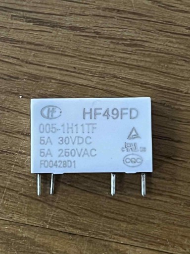 Zdjęcie oferty: przekaźnik HF49FD