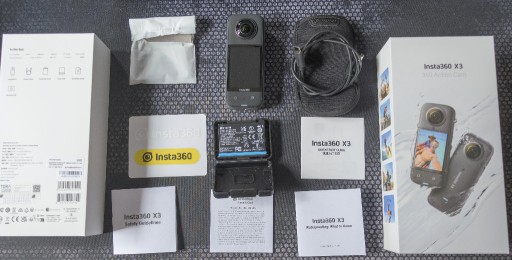 Zdjęcie oferty: Insta360 X3 (prawie nowa) + bateria + lens cap