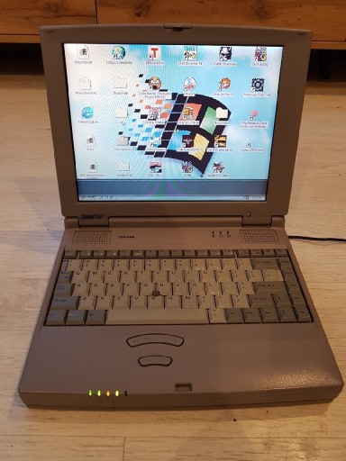 Zdjęcie oferty: Laptop retro vintage 