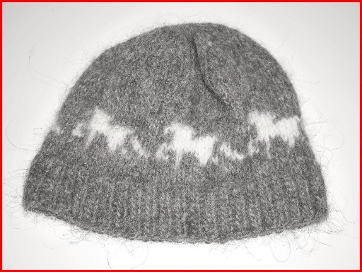 Zdjęcie oferty: czapka  Predator Friendly  100% Wełna VIRGIN WOOL HANDMADE  eko