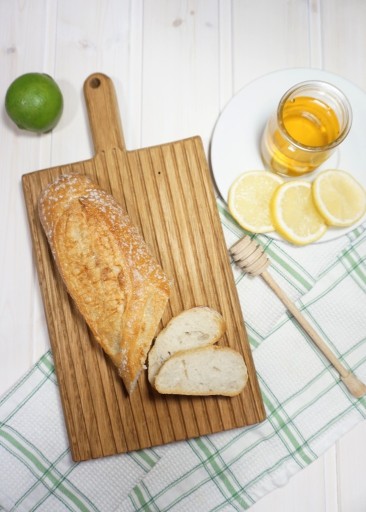 Zdjęcie oferty: Deska do krojenia chleba, dębowa. + Gratis