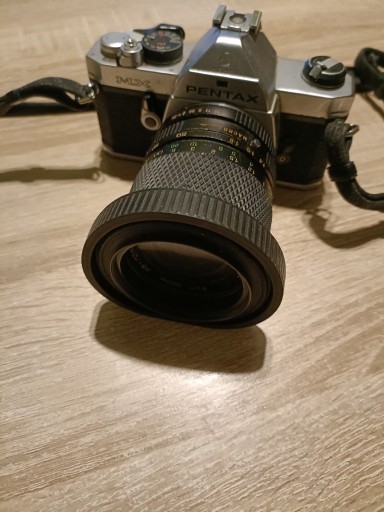 Zdjęcie oferty: Aparat PENTAX z obiektywem