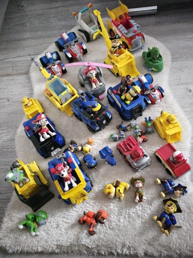 Zdjęcie oferty: Psi patrol zestaw zabawek figurka psi patrol pojazd psi patrol