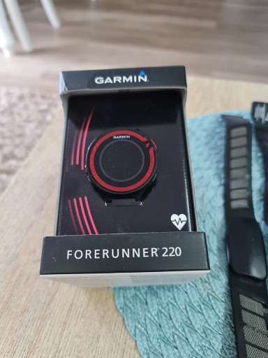 Zdjęcie oferty: Zegarek. sportowy Garmin Forerunner 220 + opaska