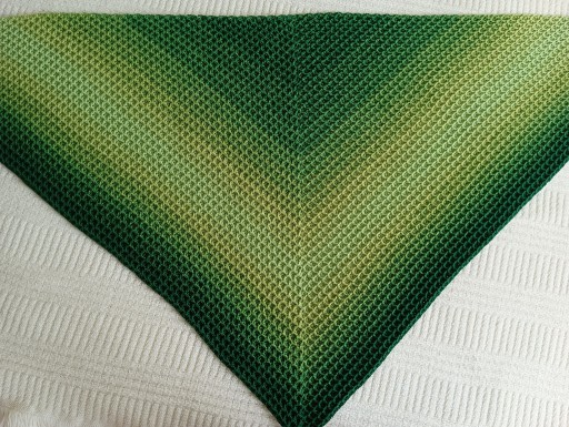 Zdjęcie oferty: Ciepła chusta w odcienich zieleni, na szydełku