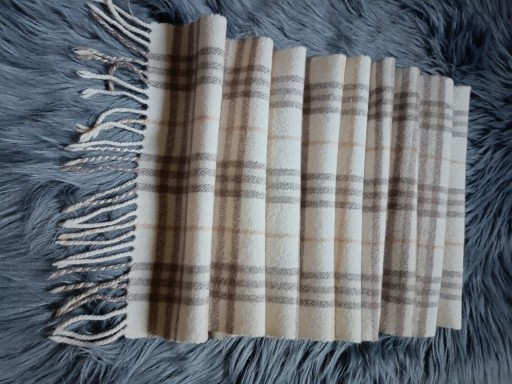 Zdjęcie oferty: Burberry szalik wełna 