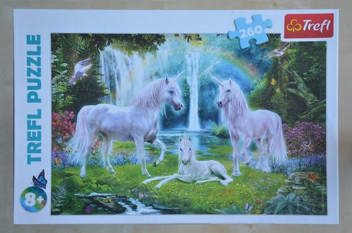 Zdjęcie oferty: Puzzle Trefl Jednorożce 260 el. 8+