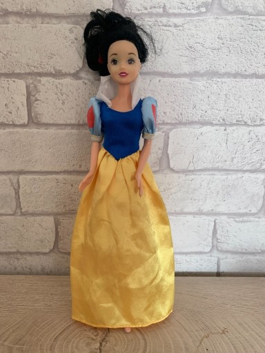 Zdjęcie oferty: Lalka Disney Princess Śnieżka