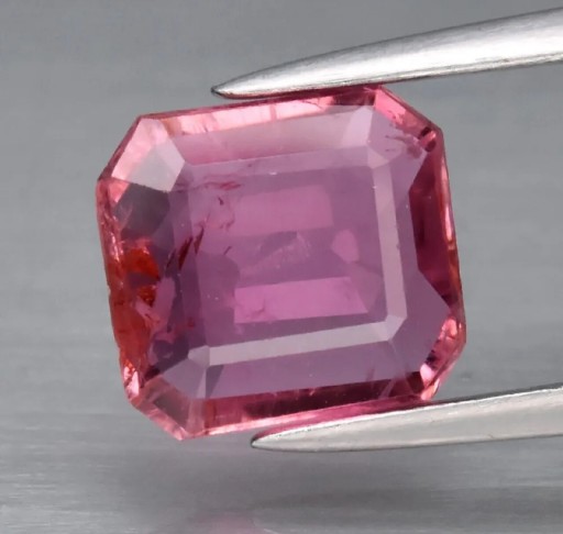 Zdjęcie oferty: Naturalny Różowy Turmalin 1.03ct 6.8x6.2mm 