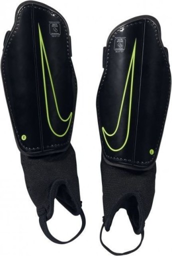 Zdjęcie oferty: Ochraniacze piłkarskie Nike Charge 2.0, rozmiar L