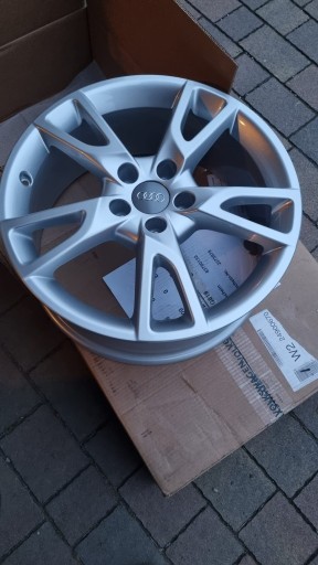 Zdjęcie oferty: Felga aluminiowa Audi A4 A6 4g0071497 7.0" x 18" 