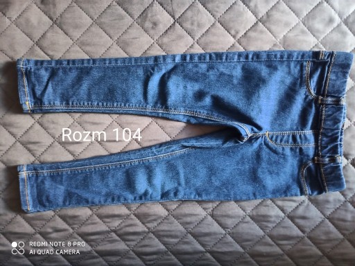 Zdjęcie oferty: Spodnie jeansowe na gumie od in extenso