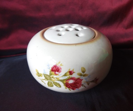 Zdjęcie oferty: Porcelanowe naczynie do ikebany